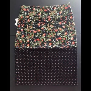 LuLaRoe Cassie dipped skirt